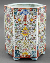 CHINESE QIANLONG MARK HEXAGONA