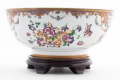 CHINESE QIANLONG PERIOD PORCEL