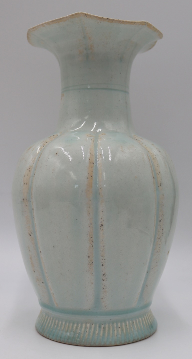 CHINESE QINBAI LOBED VASE WITH BOX.
