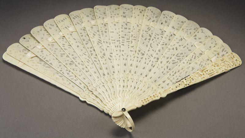 Chinese Qing canton carved ivory