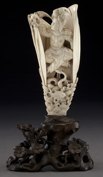 Chinese Qing carved ivory shell