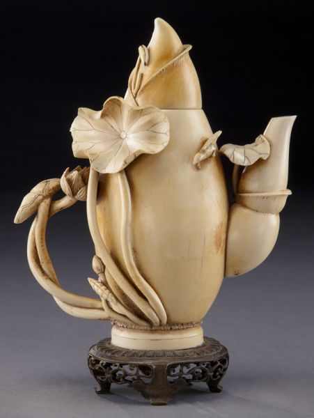 Chinese Qing carved ivory tea