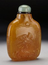 Chinese Qing caved amber snuff
