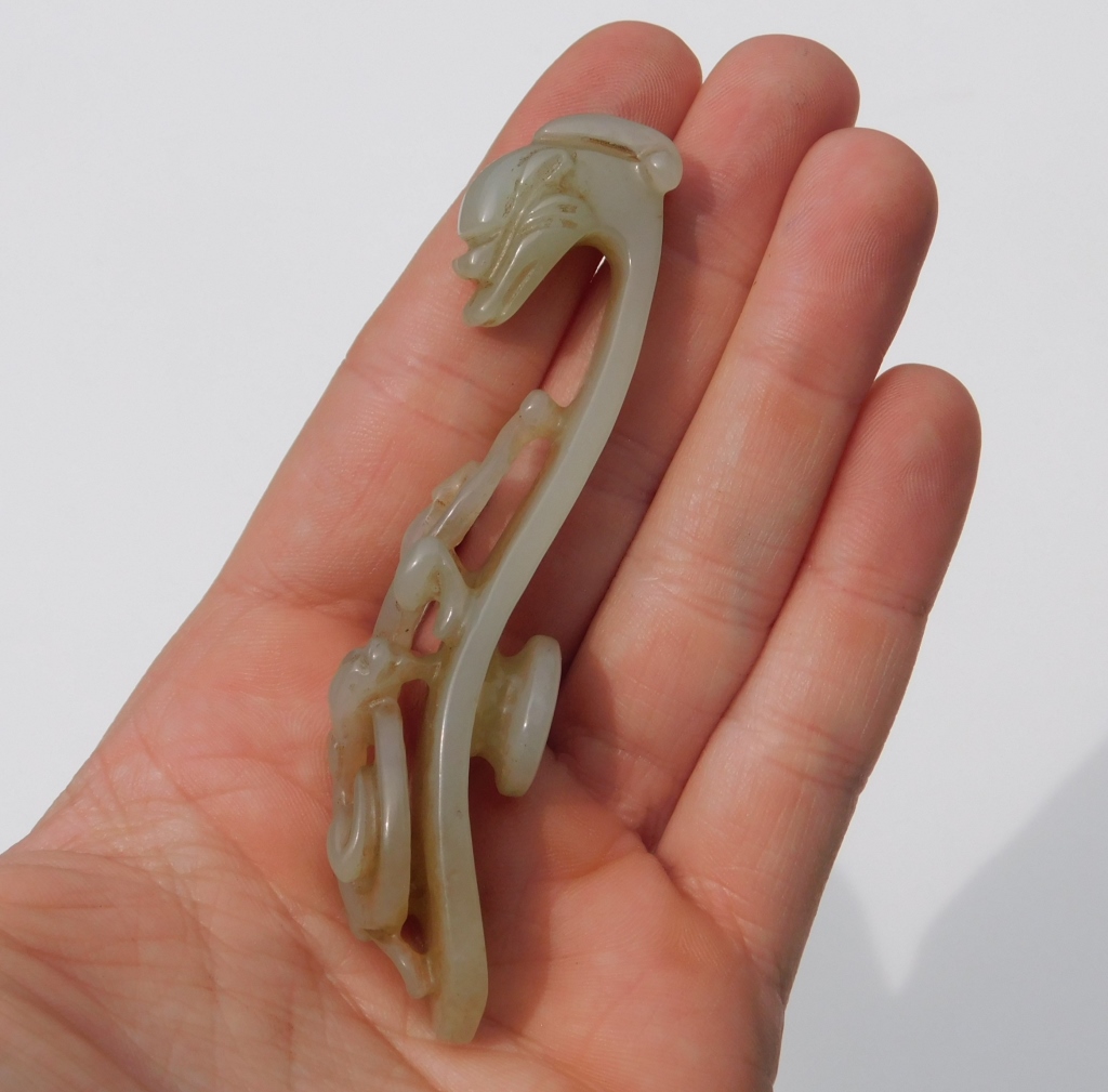 CHINESE QING DYNASTY CARVED JADE