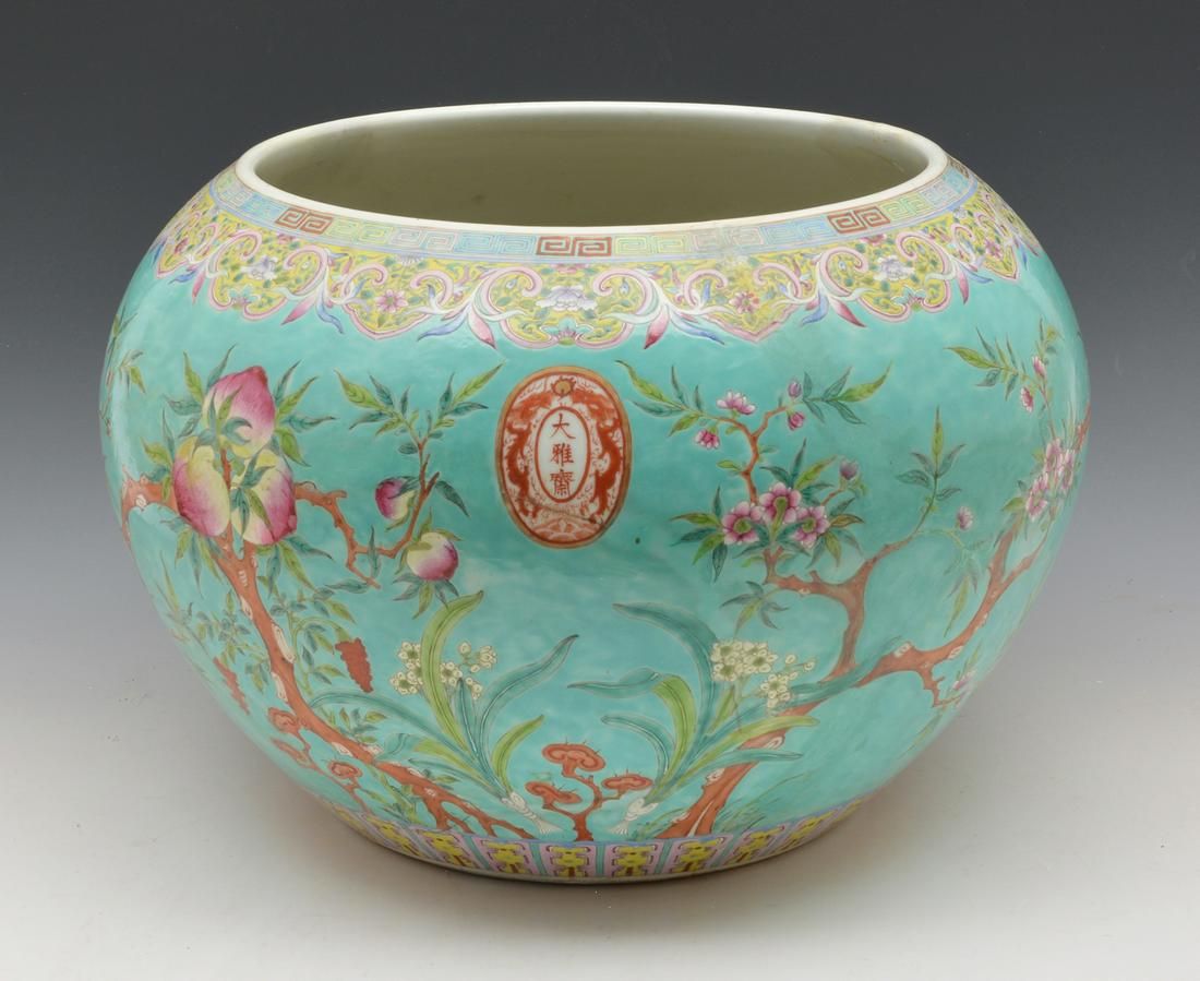 CHINESE QING DYNASTY PORCELAIN FISH