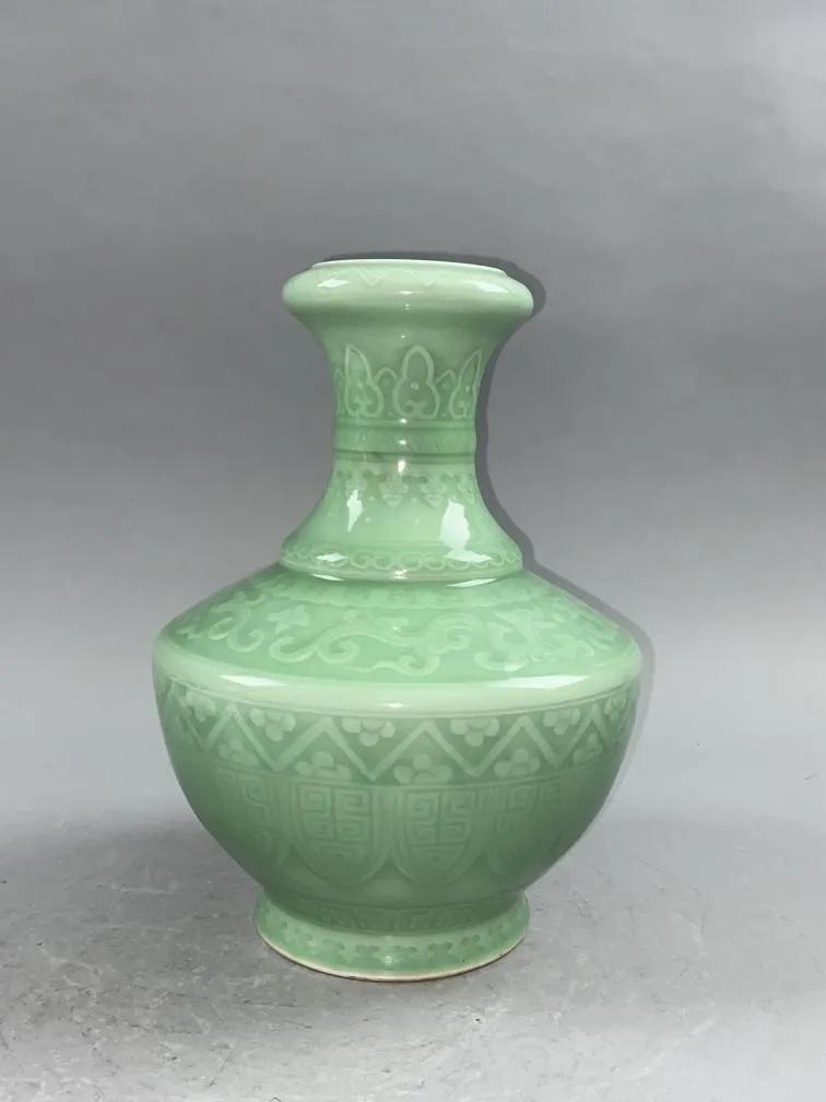 CHINESE QING DYNASTY QIANLONG GREEN