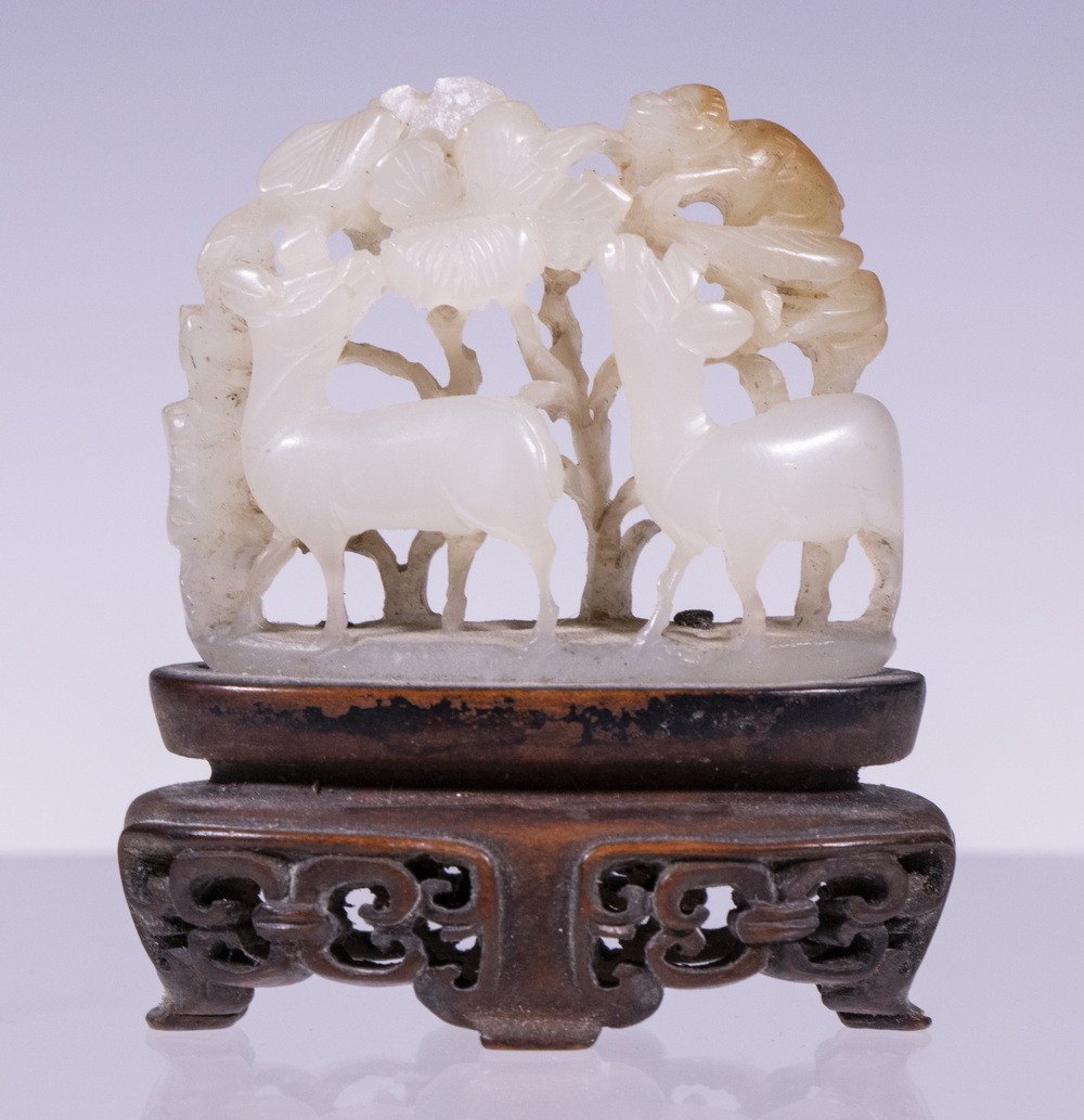CHINESE QING MINIATURE CARVING ON
