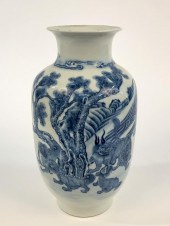 CHINESE QING STYLE BLUE AND WH