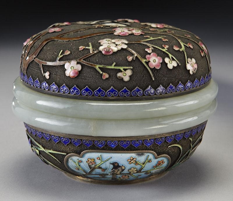 Chinese Qing white jade mounted