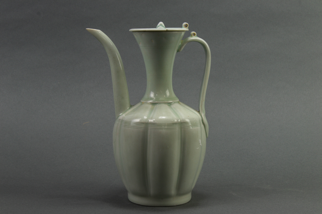 CHINESE QINGBAI GLAZED EWER, HEIGHT