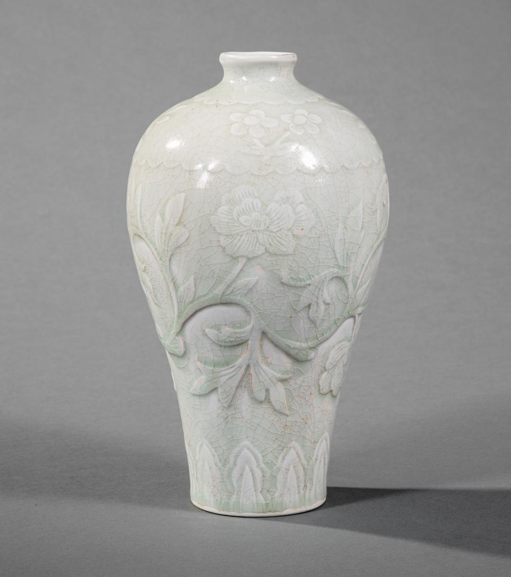 CHINESE QINGBAI POTTERY MEIPING