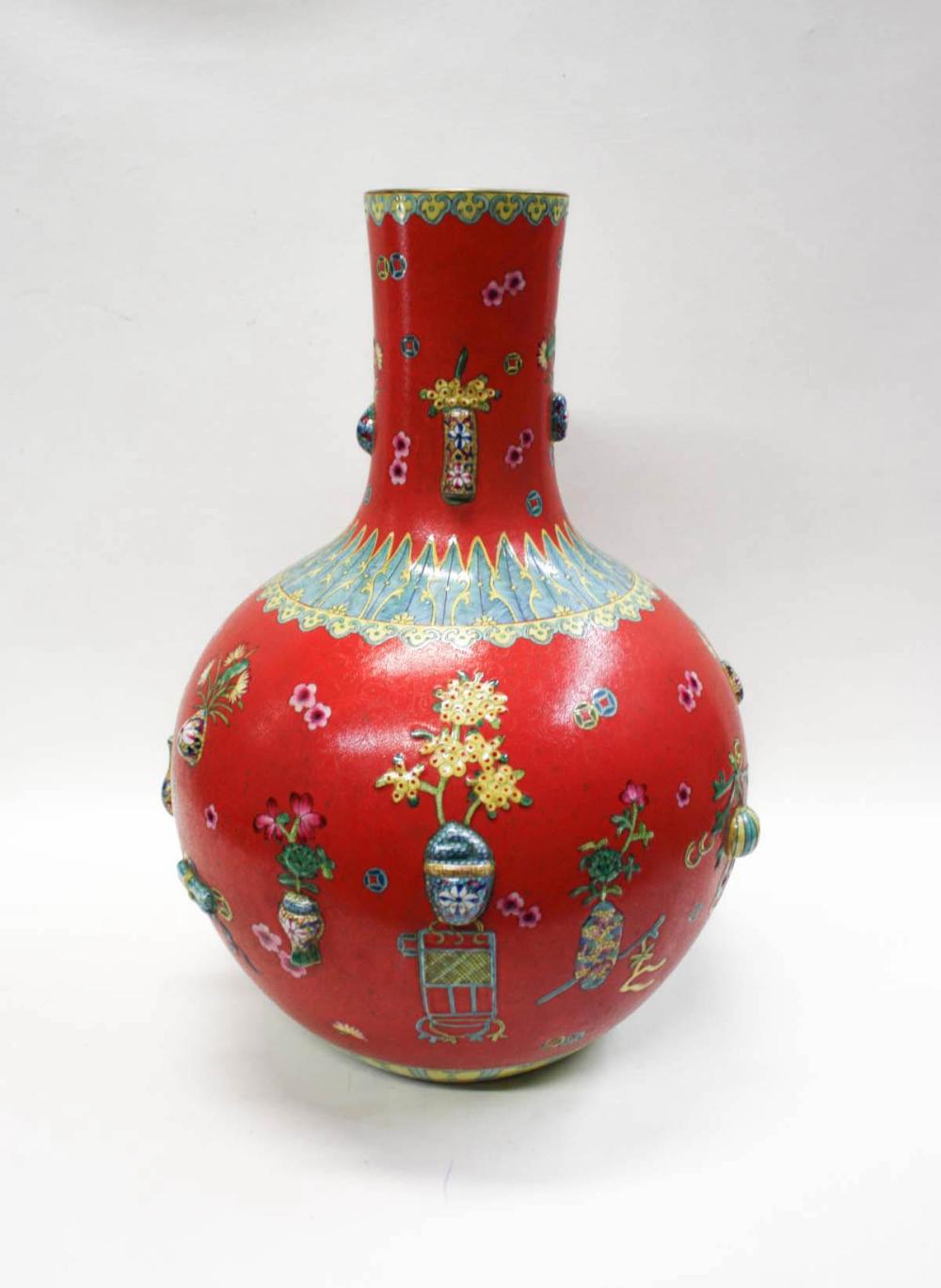 CHINESE REPUBLIC PORCELAIN VASE,