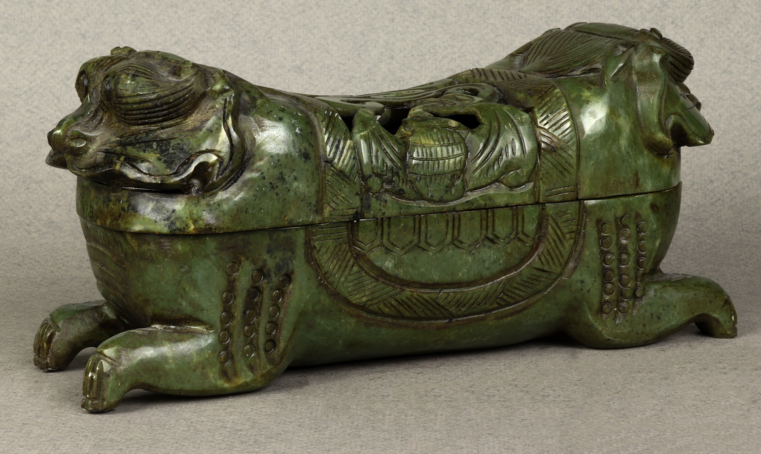 CHINESE RETICULATED GREEN HARDSTONE