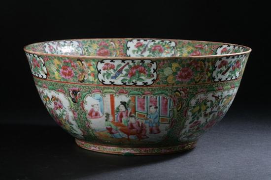CHINESE ROSE MEDALLION BOWL.