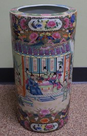 CHINESE "ROSE MEDALLION" DECOR