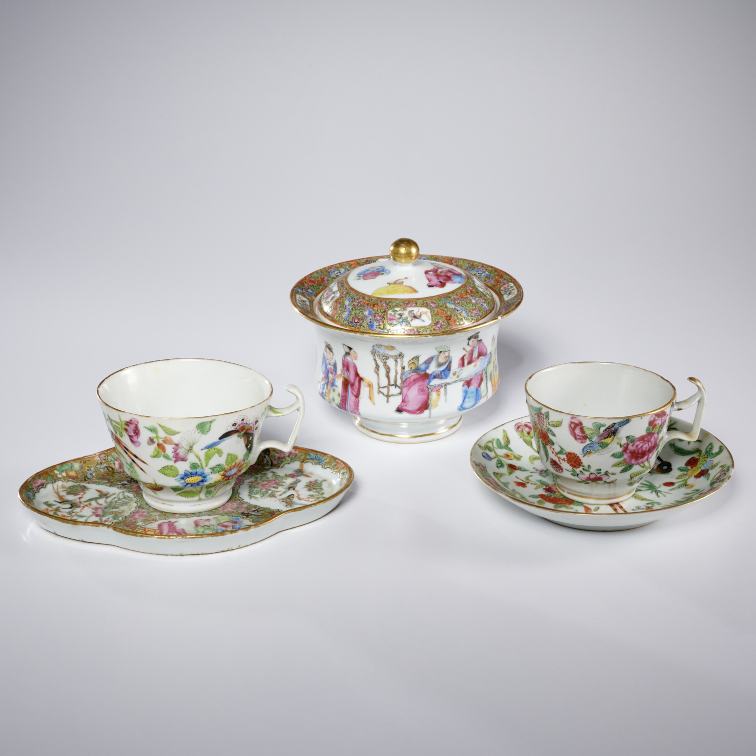CHINESE ROSE MEDALLION & MANDARIN