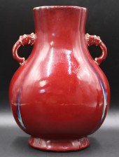 CHINESE SANG DE BEOUF VASE WIT