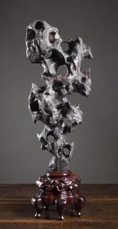 CHINESE SCHOLAR ROCK, VERTICAL