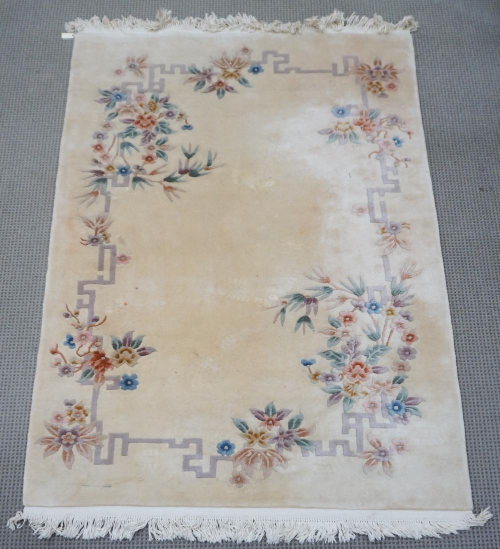 CHINESE SCULPTURED RUG 8 FT 8 IN. X