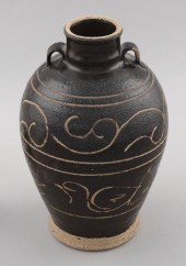CHINESE SGRAFFITO POTTERY VASE