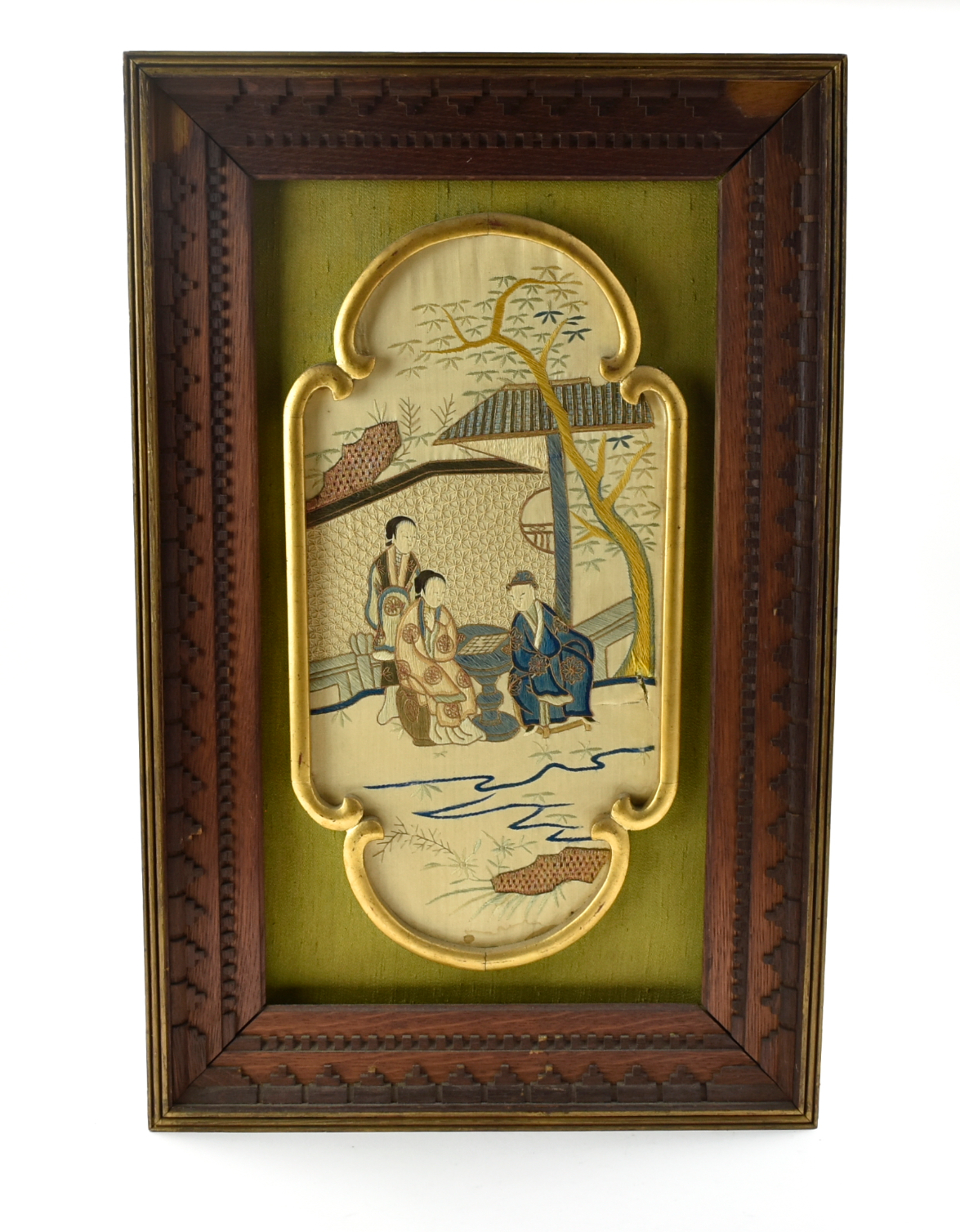 CHINESE SILK EMBROIDERY OF FIGURES,