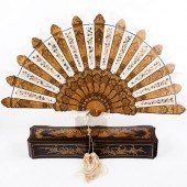 CHINESE SILK HAND FAN LACQUER