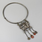 CHINESE SILVER NECKLACE W/ AGA