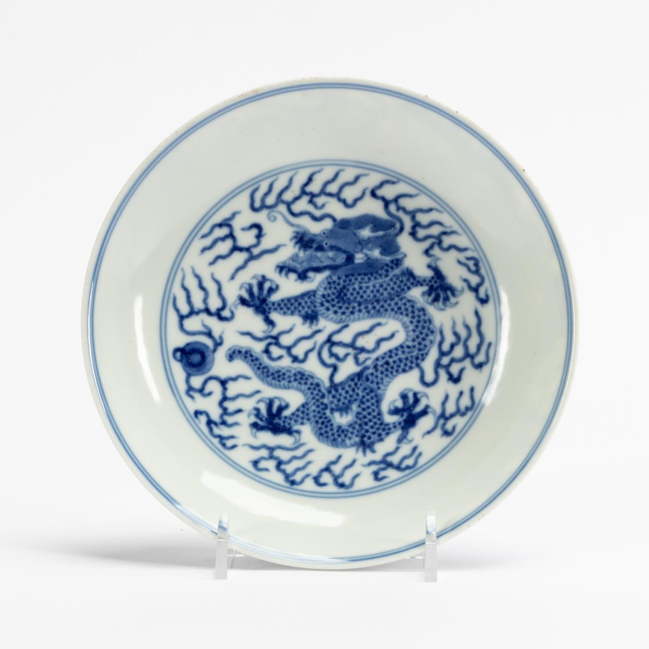CHINESE SMALL BLUE & WHITE DRAGON