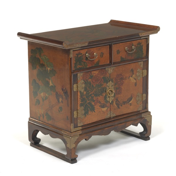 CHINESE SMALL PAINTED AND LACQUERED