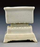 Chinese Song Dynasty Celedon P