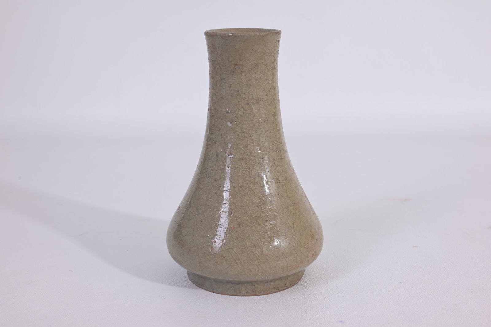 CHINESE SONG SMALL GUAN TYPE