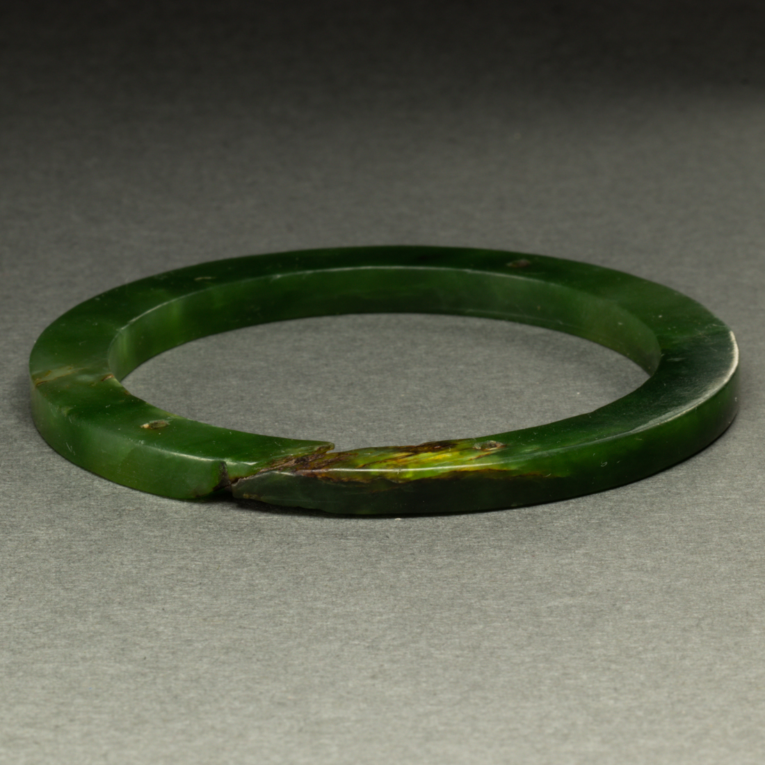 CHINESE SPINACH JADE RING Chinese