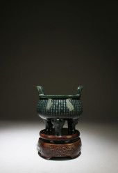 CHINESE SPINACH JADE TRIPOD CE