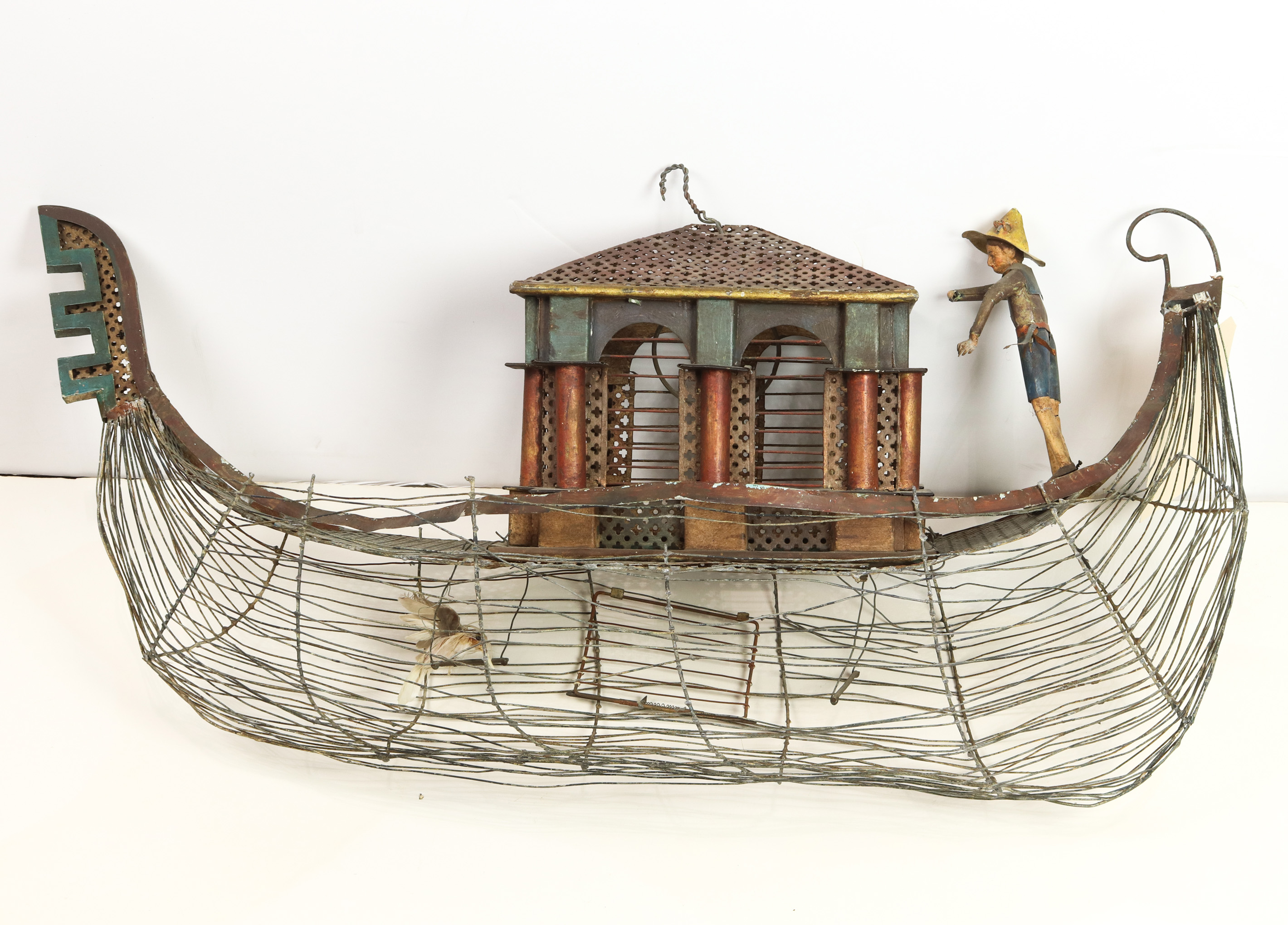 CHINESE STYLE BOAT FORM METAL