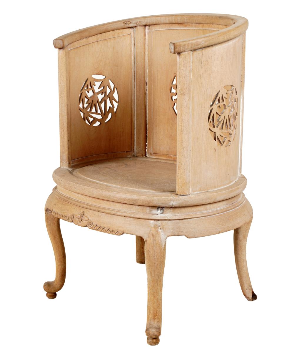 CHINESE-STYLE CARVED BLEACHED