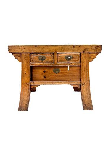 CHINESE TABLE POSSIBLY HUANGALI