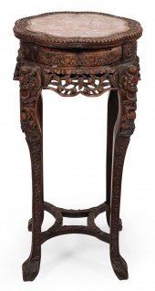 CHINESE TABORET WITH ROUGE MAR