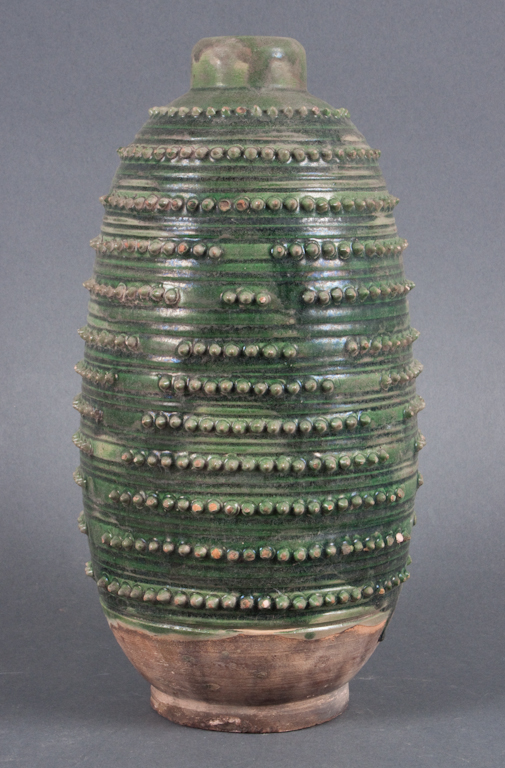 Chinese Tang-style green glazed jar