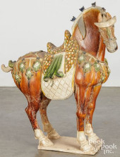 CHINESE TANG STYLE POTTERY HOR