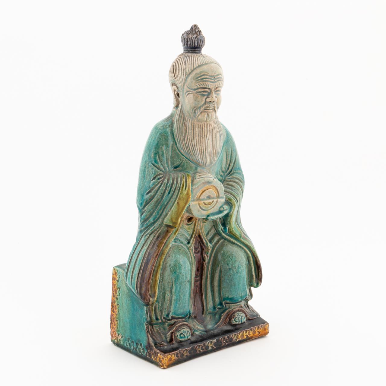 CHINESE TURQUOISE SEATED CERAMIC