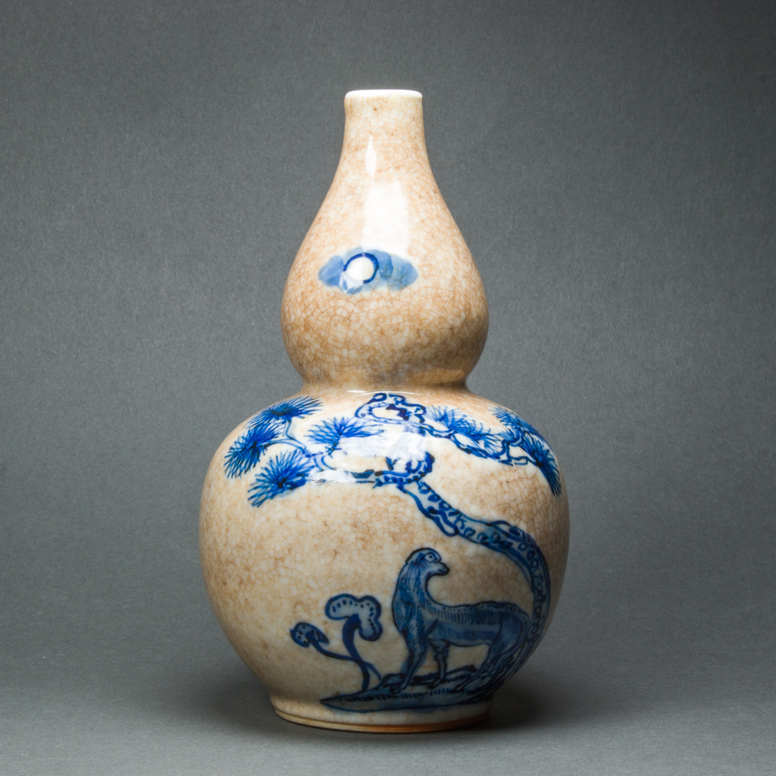 CHINESE UNDERGLAZE BLUE AND