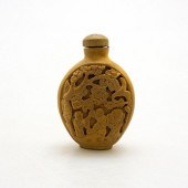 CHINESE VINTAGE RESIN SNUFF BO