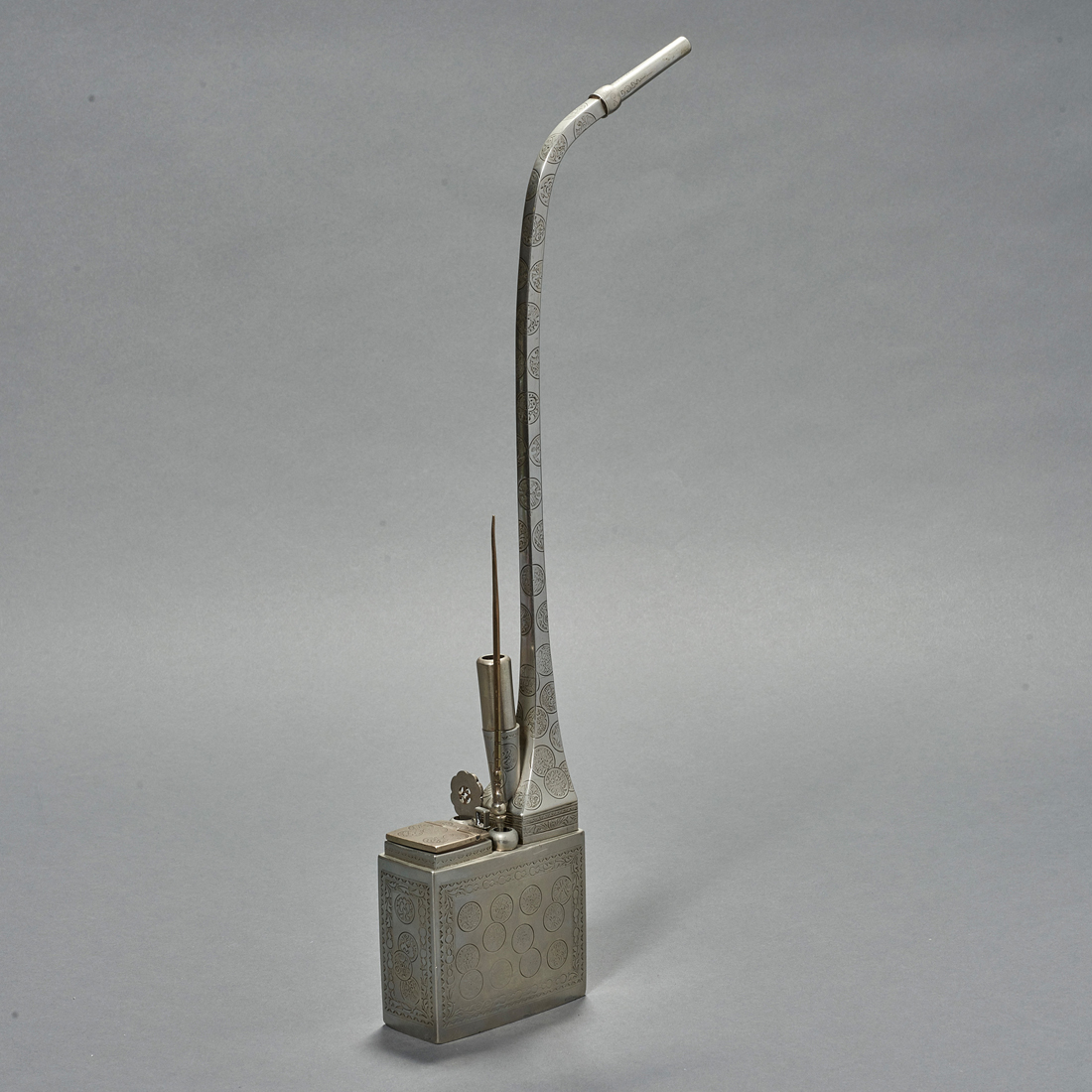 CHINESE WHITE BRASS TOBACCO PIPE