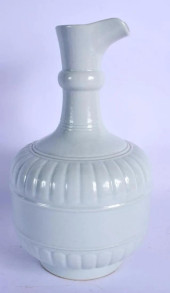 CHINESE WHITE-GLAZED PORCELAIN