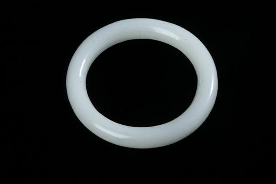 CHINESE WHITE JADE BANGLE. -