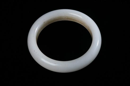 CHINESE WHITE JADE BANGLE. -