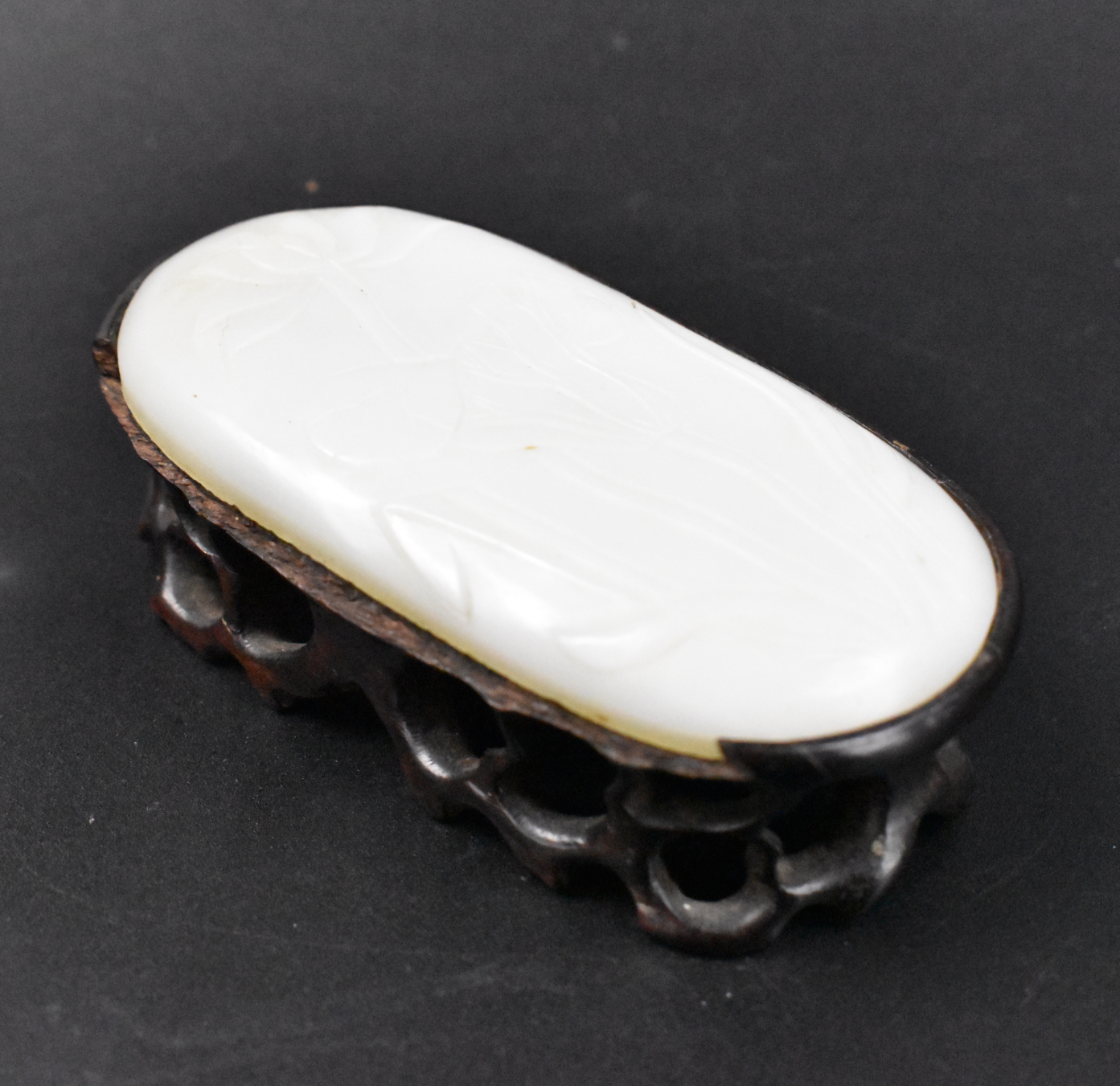 CHINESE WHITE JADE CARVED PENDANT