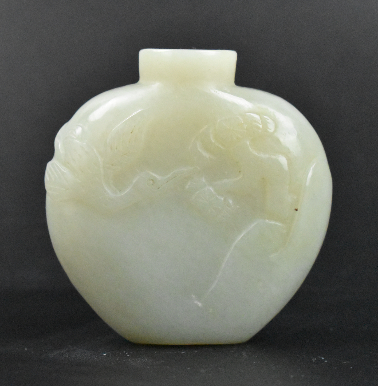 CHINESE WHITE JADE CARVED SNUFF