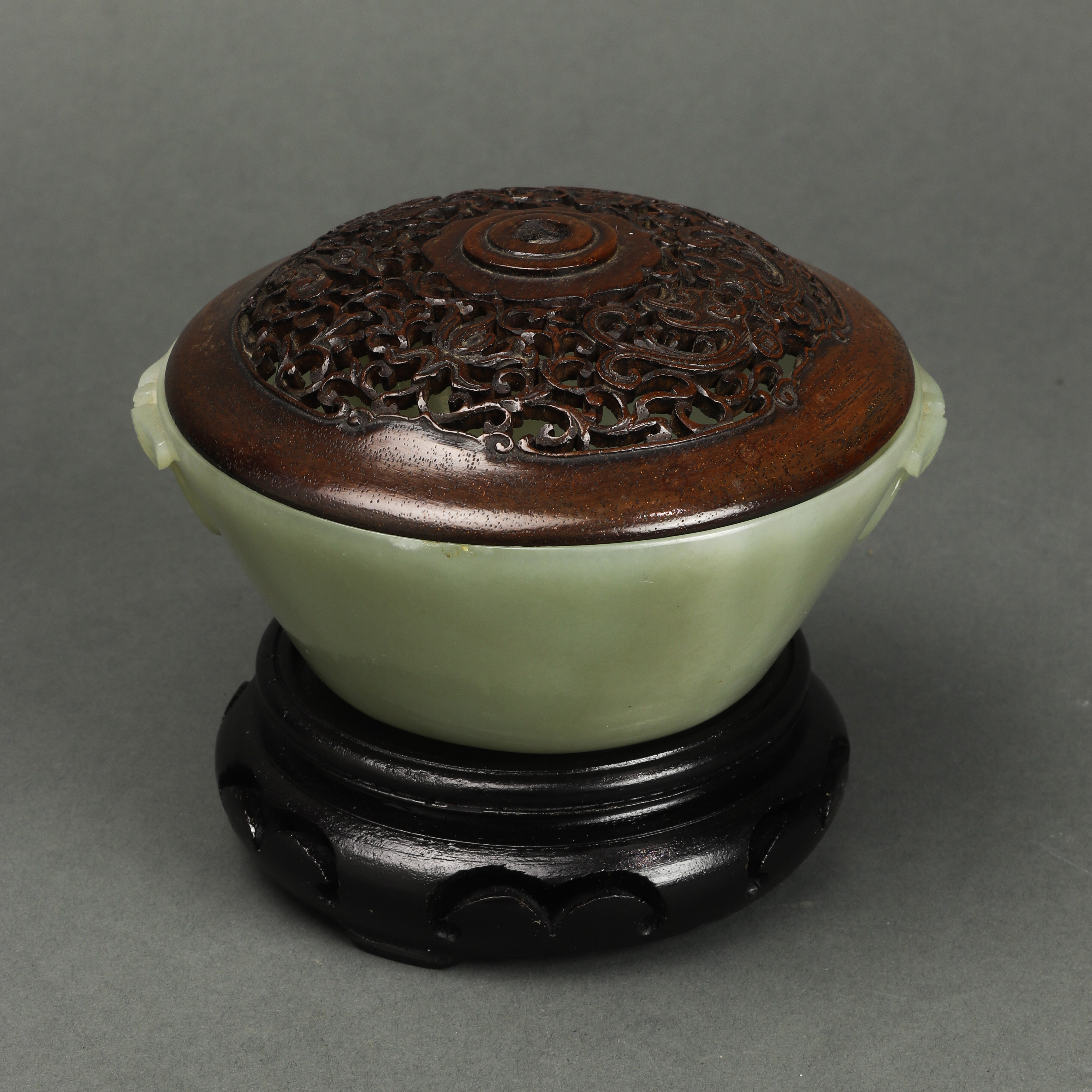 CHINESE WHITE JADE CENSER Chinese