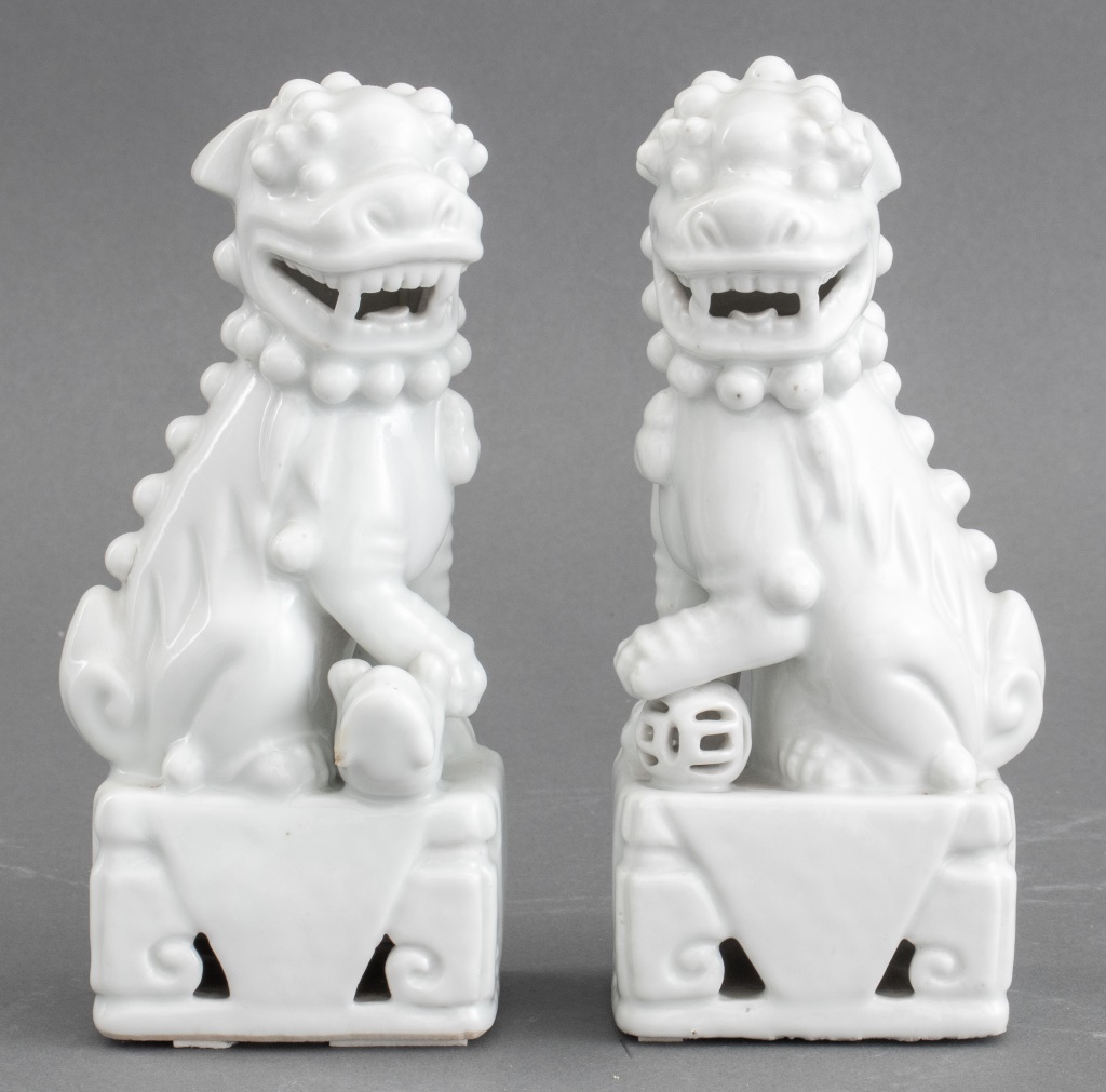 CHINESE WHITE PORCELAIN FOO DOG,